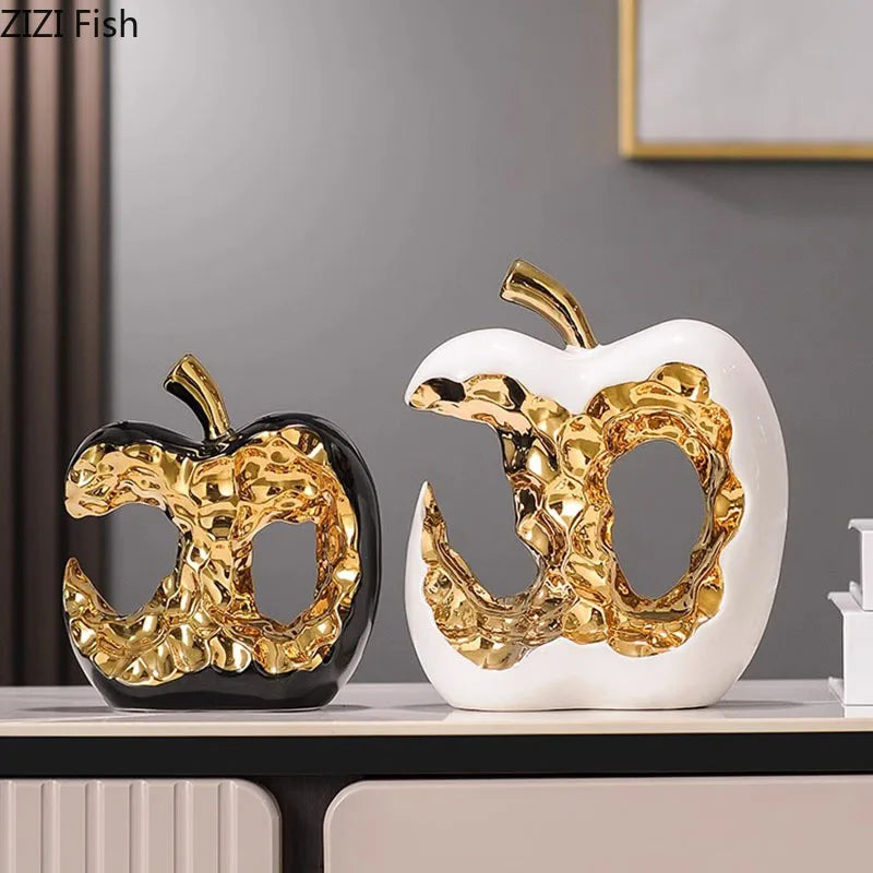 Eternal Apple – Symbol of Wisdom and Temptation