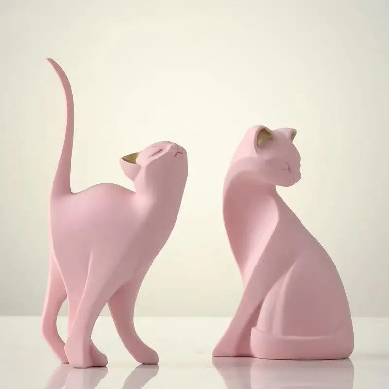 Feline Love: Romantic Cat Figurines