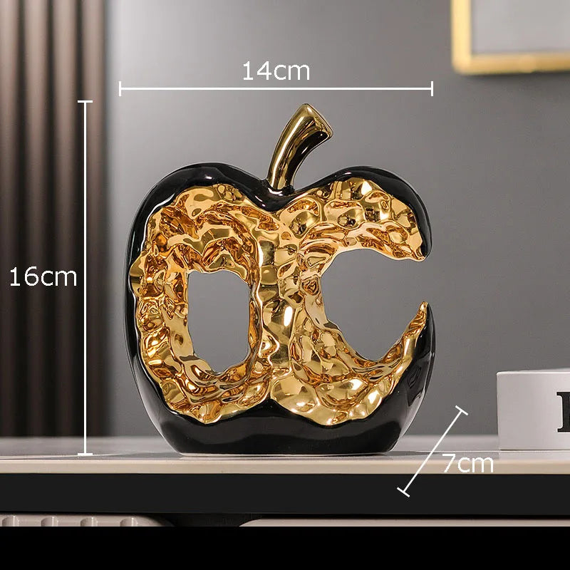 Eternal Apple – Symbol of Wisdom and Temptation