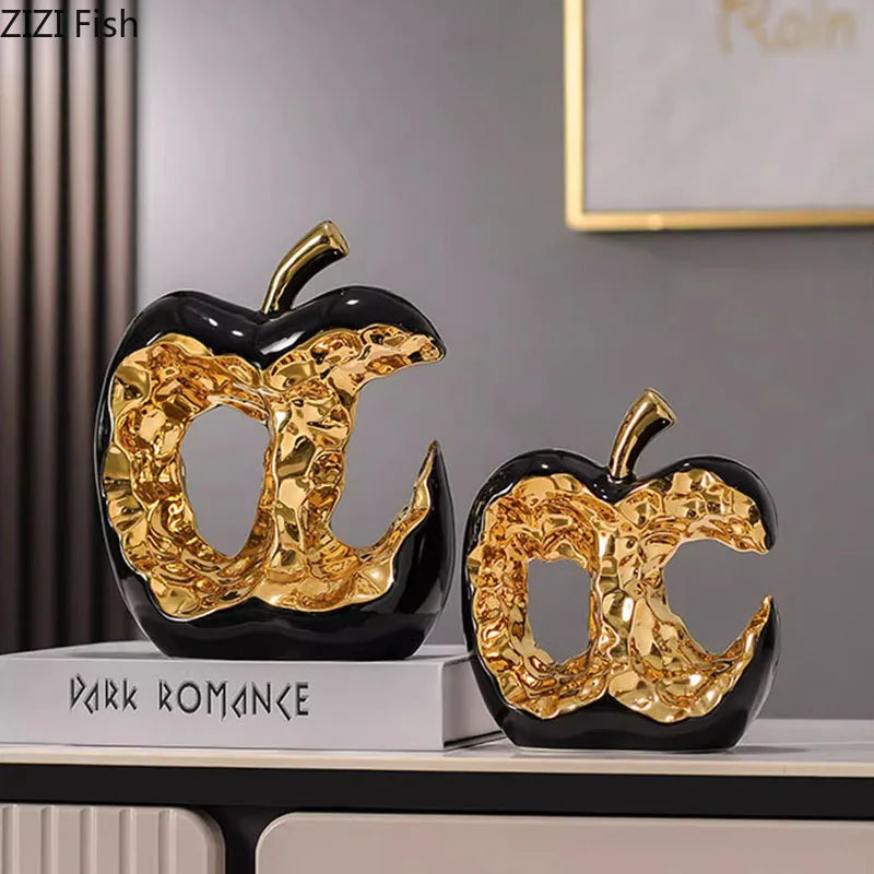Eternal Apple – Symbol of Wisdom and Temptation